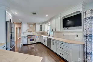 690 New Durham Rd, Metuchen, NJ 08840 - Photo 16