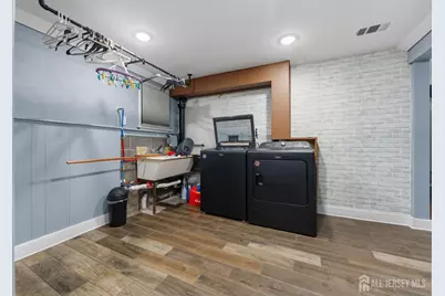 860 Coolidge Avenue, Woodbridge Township, NJ 07095 - Photo 16