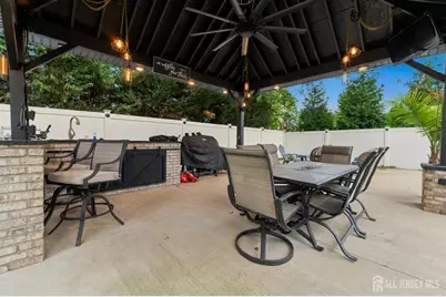 860 Coolidge Avenue, Woodbridge Township, NJ 07095 - Photo 20