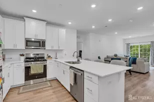 28204 Radford Ct, Monroe Township, NJ 08831 - Photo 6