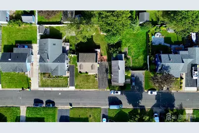 129 S 20th Avenue, Manville, NJ 08835 - Photo 2