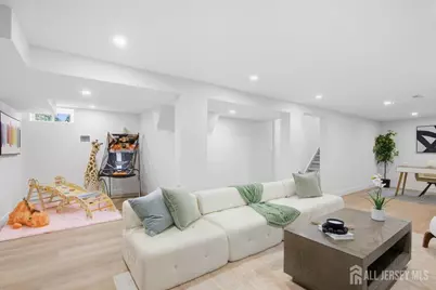 28 Stockton Road, New Brunswick, NJ 08901 - Photo 18