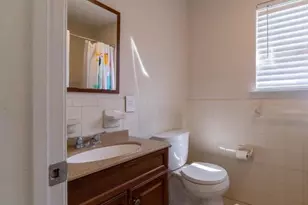 716 Harbortown Blvd, Perth Amboy, NJ 08861 - Photo 16