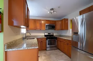 716 Harbortown Blvd, Perth Amboy, NJ 08861 - Photo 8