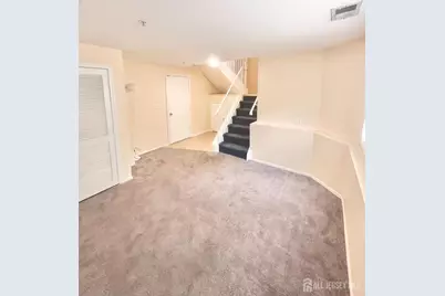 790 Harbortown Boulevard, Perth Amboy, NJ 08861 - Photo 18