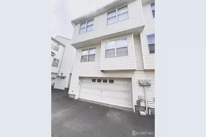 790 Harbortown Boulevard, Perth Amboy, NJ 08861 - Photo 20