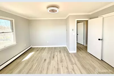 35 N Fiat Avenue, Iselin, NJ 08830 - Photo 20
