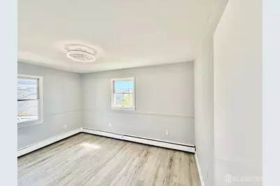 35 N Fiat Avenue, Iselin, NJ 08830 - Photo 24