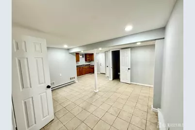 35 N Fiat Avenue, Iselin, NJ 08830 - Photo 30