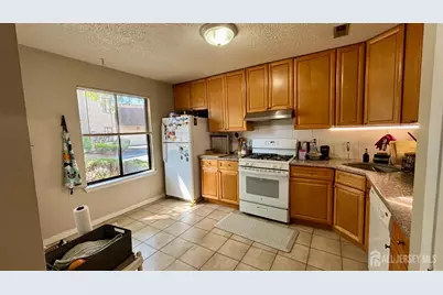 36 Carriage Place, Edison, NJ 08820 - Photo 6