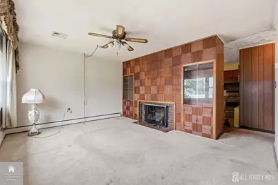 493 S Park Drive S, Perth Amboy, NJ 08861 - Photo 4