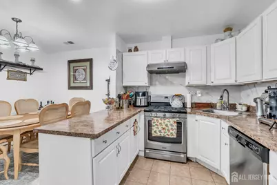 101 Pennsylvania Way, North Brunswick Township, NJ 08902 - Photo 16