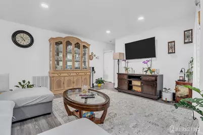 101 Pennsylvania Way, North Brunswick Township, NJ 08902 - Photo 20