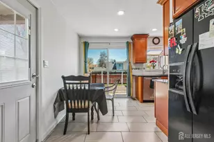 33 Adams St, Iselin, NJ 08830 - Photo 4