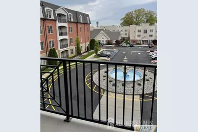 323 Regency Place, Woodbridge Township, NJ 07095 - Photo 4