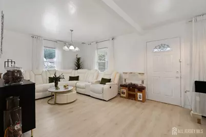 18 Grochowiak Street, South River, NJ 08882 - Photo 8