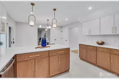 24 Dewey Drive, New Brunswick, NJ 08901 - Photo 16