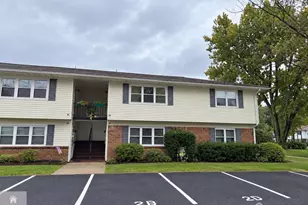 2 Texas Ct, Old Bridge Township, NJ 07747 - Photo 2