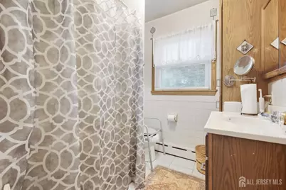 1033 Clinton Avenue, South Plainfield, NJ 07080 - Photo 20