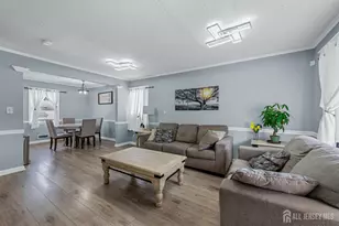 304 Maple Ave, Middlesex, NJ 07080 - Photo 6