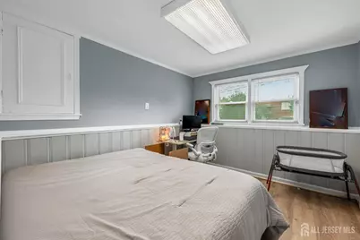 304 Maple Avenue, Middlesex, NJ 07080 - Photo 16