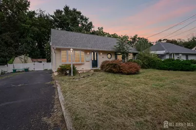 33 Caldwell Road, Edison, NJ 08817 - Photo 2