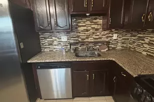 8 Begonia Ct, Sayreville, NJ 08872 - Photo 4