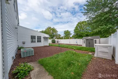 62 Pinho Avenue, Carteret, NJ 07008 - Photo 4