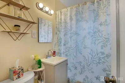 471 Beverly Drive, Aberdeen Township, NJ 07735 - Photo 20