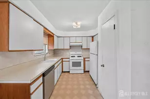 38 Deerfield Ln, Jamesburg, NJ 08831 - Photo 4