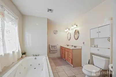 439 Fairview Avenue, Colonia, NJ 07067 - Photo 16