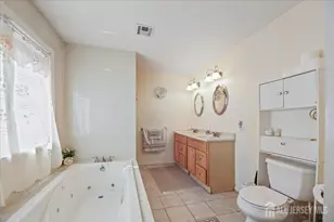 439 Fairview Ave, Colonia, NJ 07067 - Photo 16