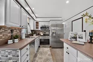 166 Burlington Ave, Spotswood, NJ 08884 - Photo 16