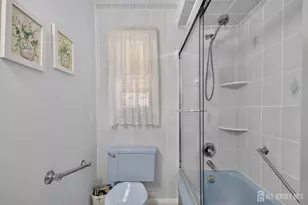 107 Cherry St, Iselin, NJ 08830 - Photo 24
