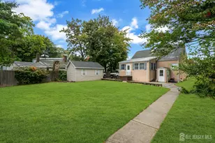 38 Susan Ln, East Brunswick Township, NJ 08816 - Photo 28