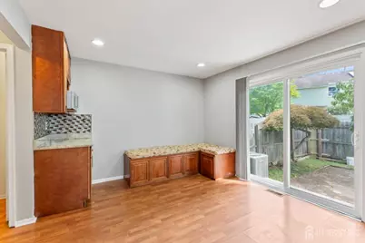 102 Benjamin Court, South Brunswick Township, NJ 08810 - Photo 12