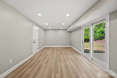 41 Oakwood Drive, Sayreville, NJ 08859 - Photo 12