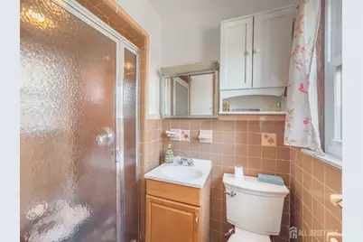 19 Holmes Street, Carteret, NJ 07008 - Photo 6