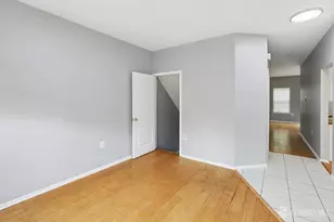 1507 Wagon Wheel Ct, Freehold Township, NJ 07728 - Photo 2