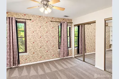 107 Woodbridge Commons Way, Iselin, NJ 08830 - Photo 16