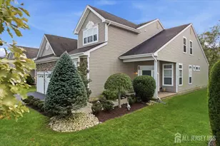 84 Drawbridge Dr, Monroe Township, NJ 08831 - Photo 4