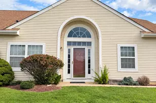 274 Valencia Dr, Monroe Township, NJ 08831 - Photo 4