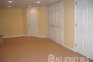 155 Vasser Dr, Piscataway Township, NJ 08854 - Photo 8