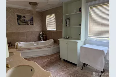 118 Swarthmore Terrace, Woodbridge Township, NJ 08840 - Photo 24