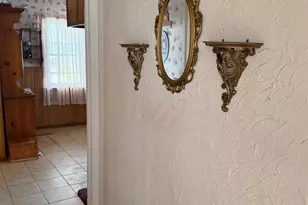1085 Andrews Dr, Perth Amboy, NJ 08861 - Photo 6