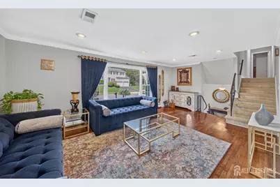 9 Nightingale Street, Edison, NJ 08820 - Photo 8