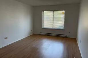 278 Crosse Dr, Monroe Township, NJ 08831 - Photo 6