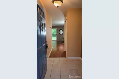 19 Tanglewood Court, South Brunswick Township, NJ 08852 - Photo 2