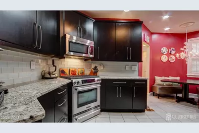194 Shinnecock Drive, Manalapan Township, NJ 07726 - Photo 12