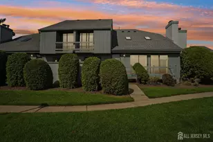 47 Linda Ln, Edison, NJ 08820 - Photo 1